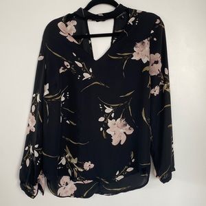 Dynamite Floral V-Neck Blouse with Choker